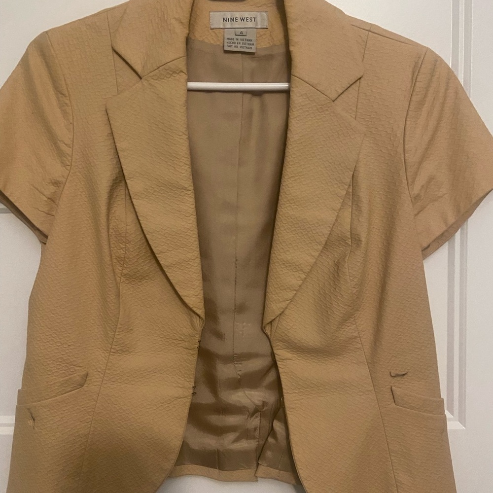 Nine West Women's Beige Short Sleeve Blazer